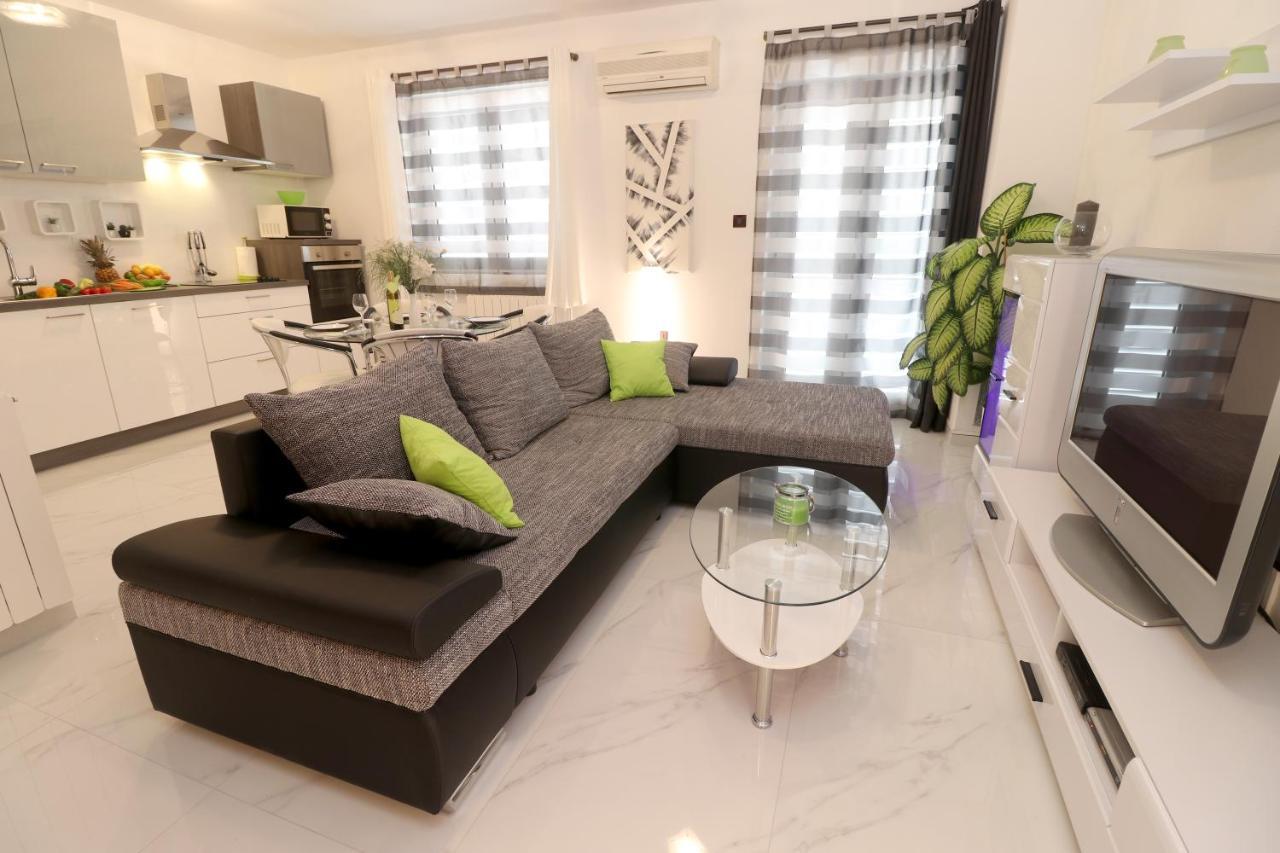 - Orijeta Apartment *