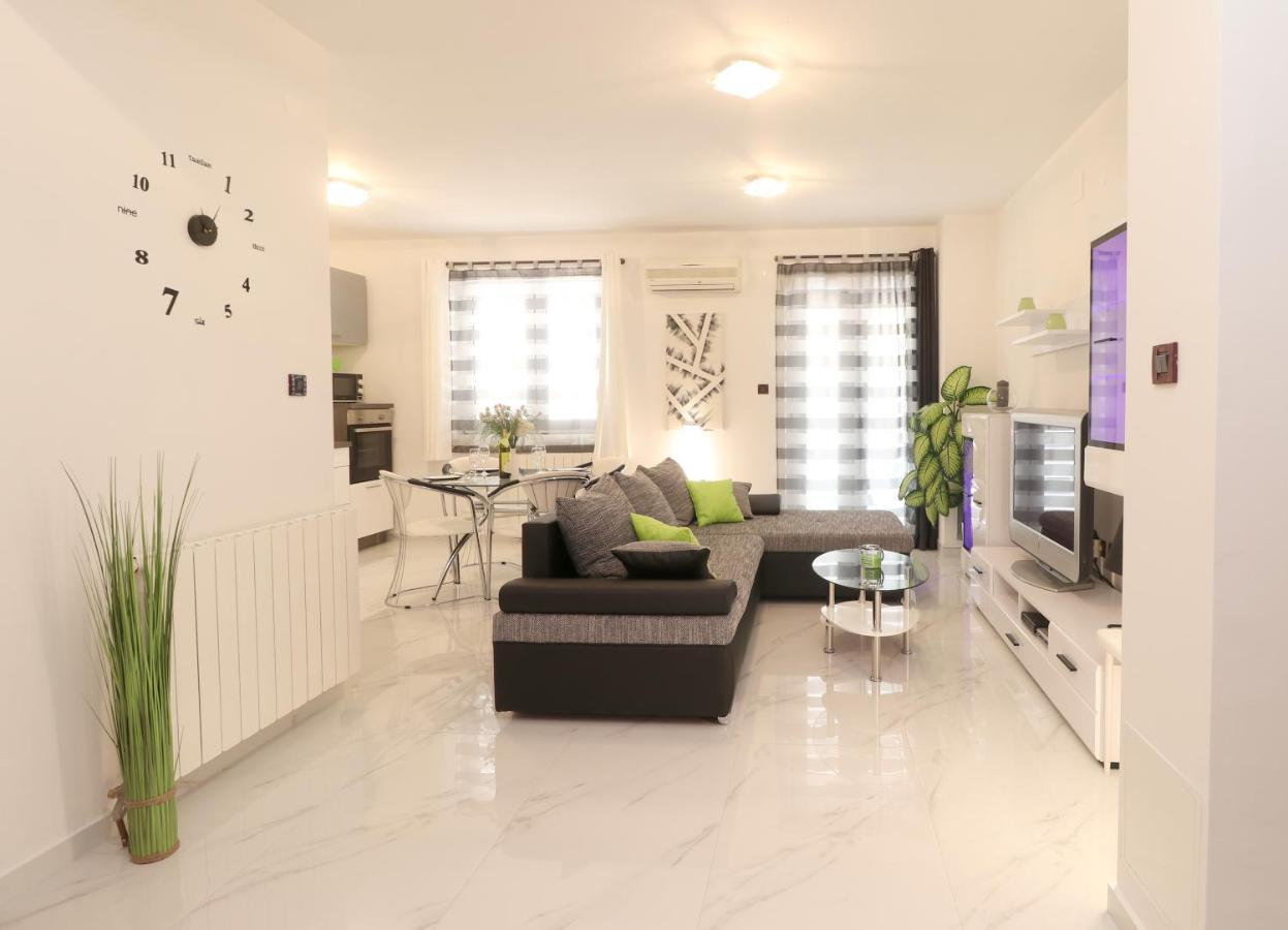 - Orijeta Apartment *